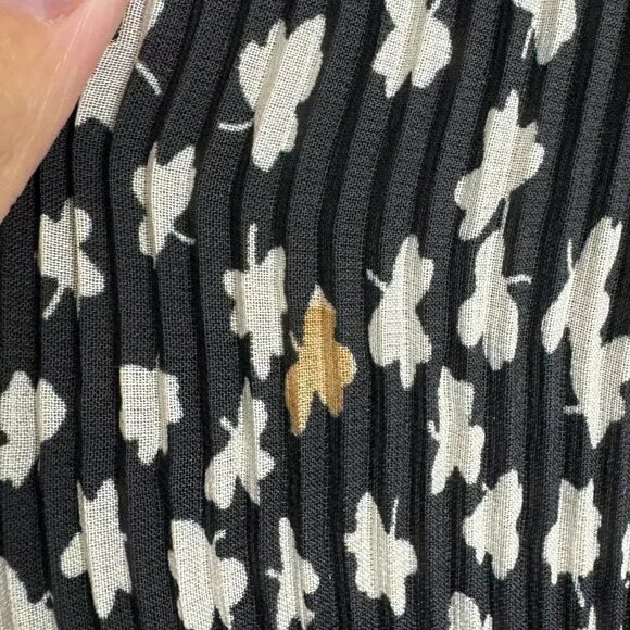 EUC - Riani Dress - White / Cream Size 4 Canada/US - Luxury Designer Dress - Picture 7 of 10